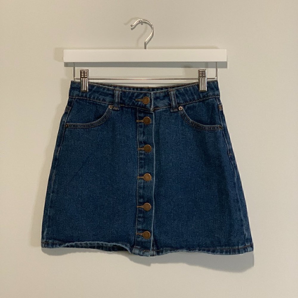 FOREVER 21 | gorgeous a-line denim skirt | dark wash | retro vibe | high waisted